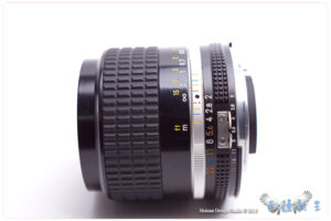 AI-S Nikon Nikkor - 28mm F2